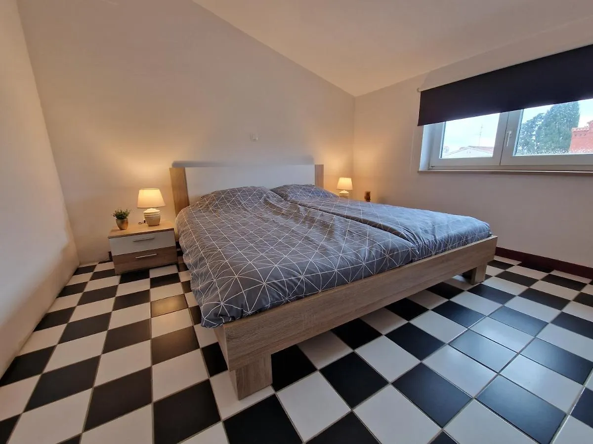 شقة Apartmani Carla ميدولين