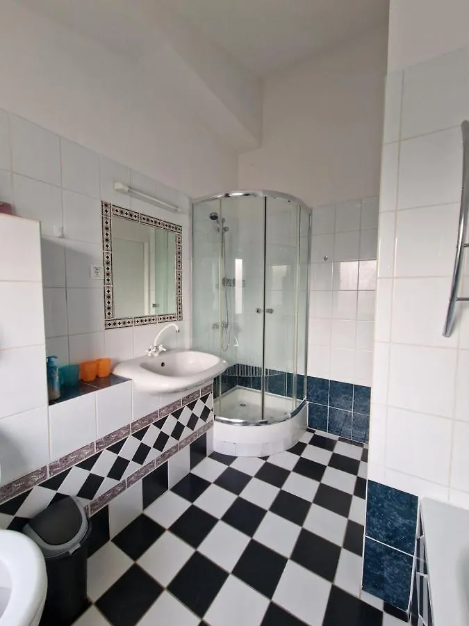 Apartmani Carla ميدولين 0*,