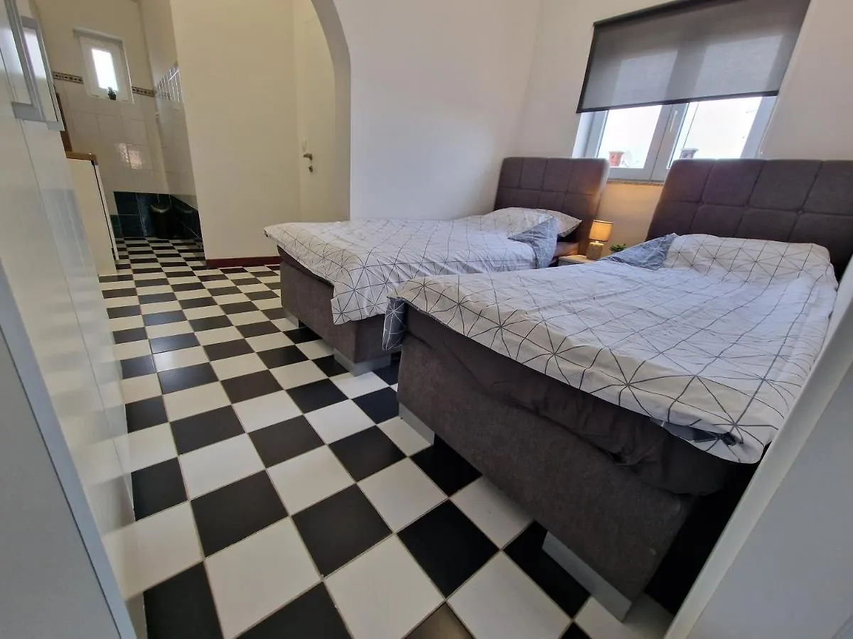 Apartmani Carla Medulin 0*,  Croatia