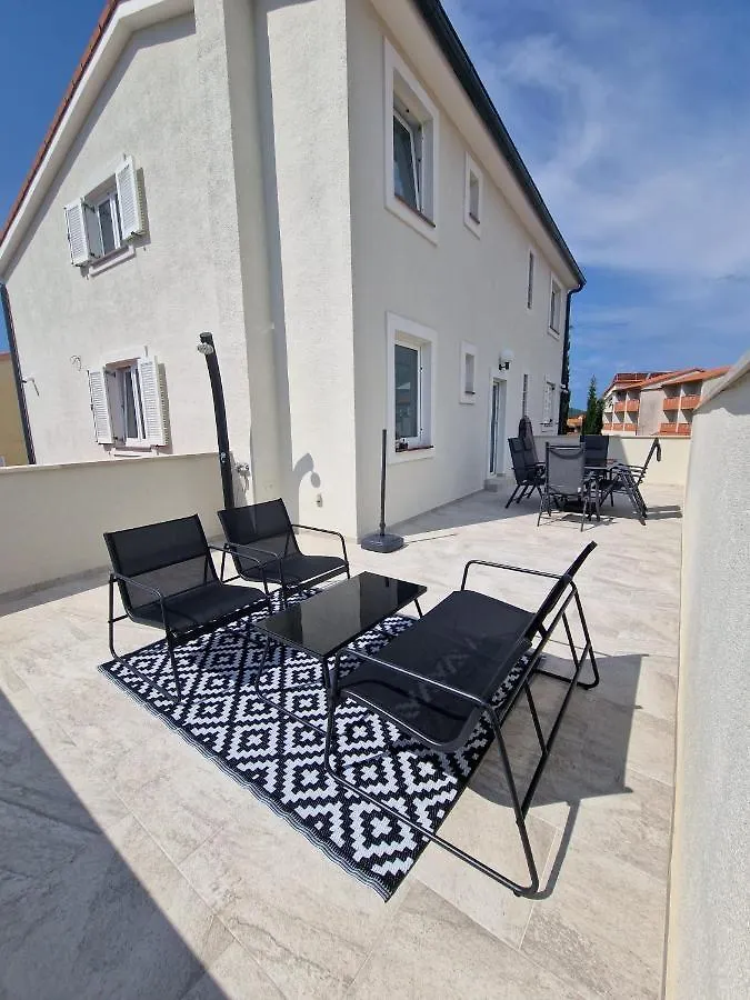 Apartment Apartmani Carla Medulin